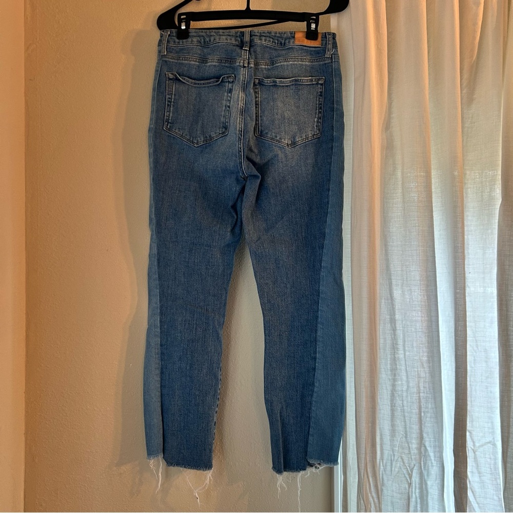 PAIGE distressed denim Cindy Jeans - Picture 3 of 10